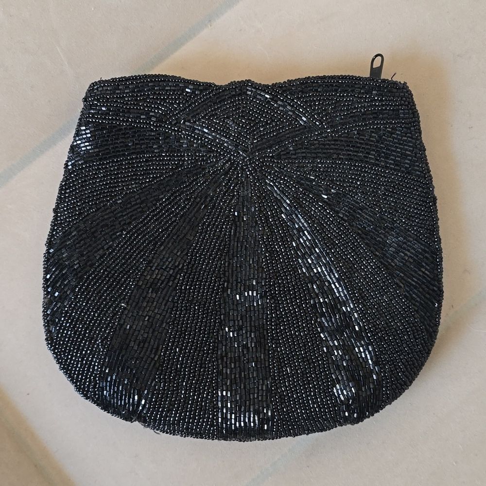 Vintage black beaded small hand purse